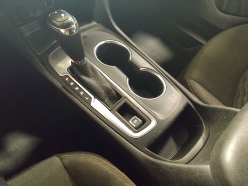 Used 2018 Chevrolet Equinox LT image 26