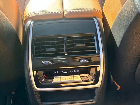 Used 2026 BMW X5 M60i image 10