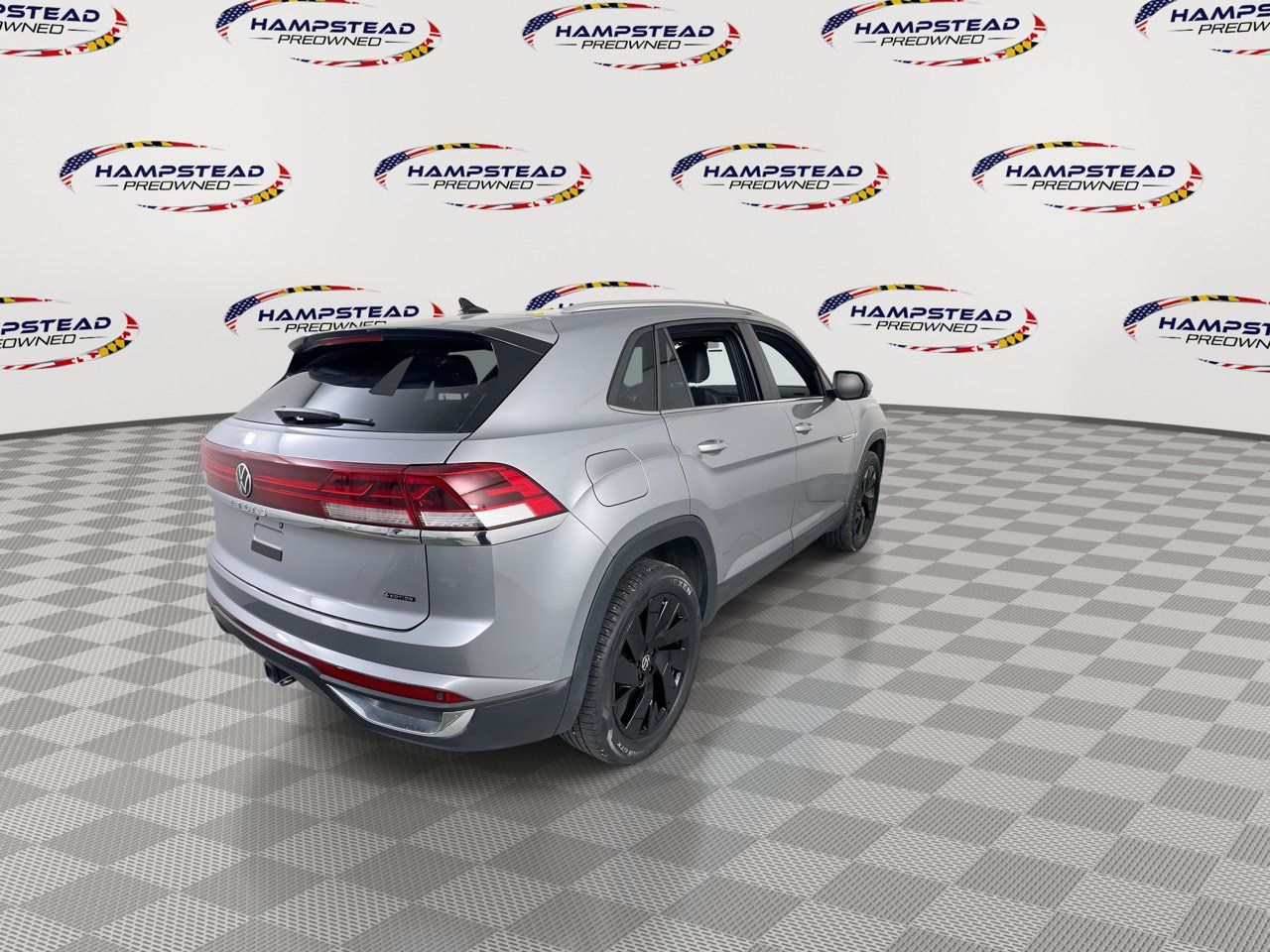 Used 2025 Volkswagen Atlas Cross Sport SE AWD/4WD image 8