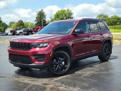 Used 2024 Jeep Grand Cherokee Altitude