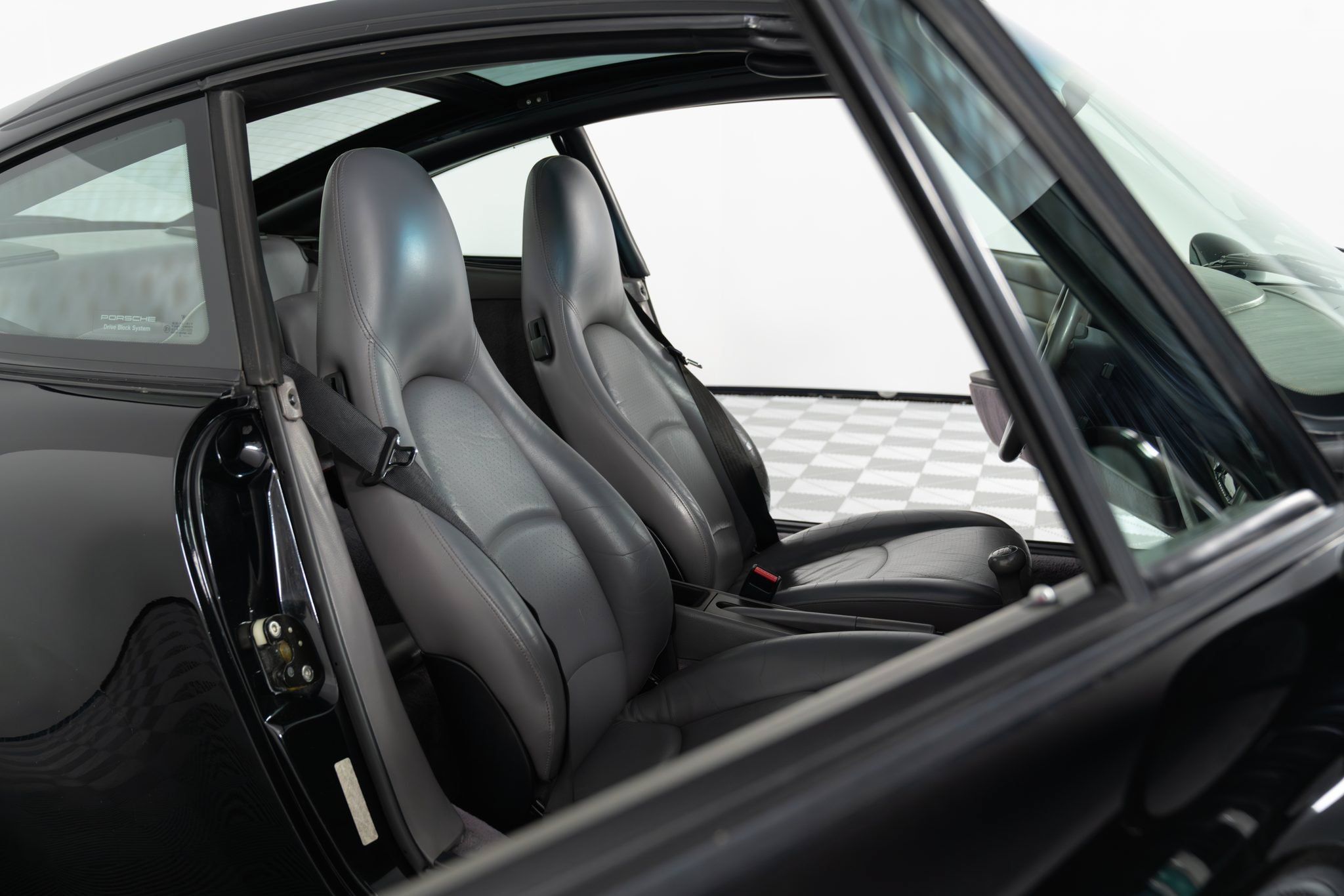 Used 1996 Porsche 911 Targa RWD image 10
