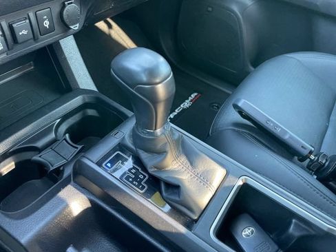 Used 2023 Toyota Tacoma TRD Off-Road AWD/4WD image 18