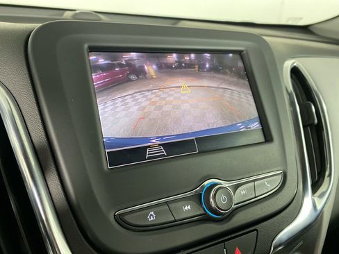 Used 2024 Chevrolet Equinox LS w/ LS Convenience Package image 18