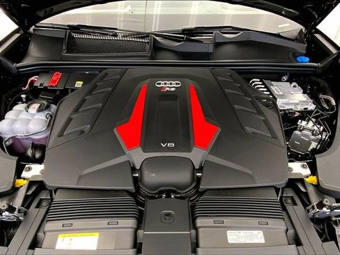 New 2026 Audi RS Q8 performance image 11