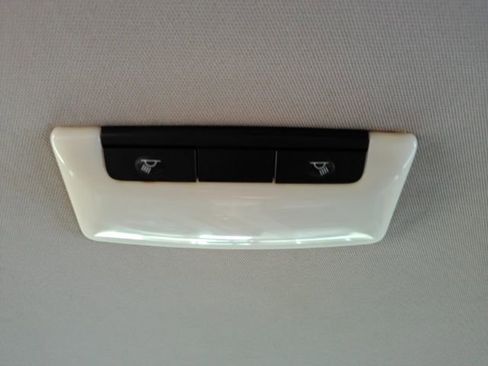 Used 2020 Nissan Altima 2.5 SR image 25