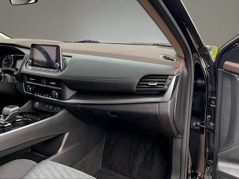 Certified 2023 Nissan Rogue SV AWD/4WD image 26