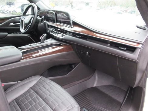 Used 2023 Cadillac Escalade Premium Luxury Platinum w/ LPO, Floor Liner Package image 10