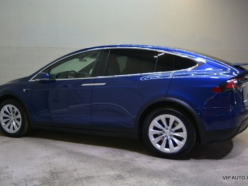 Used 2019 Tesla Model X 100D image 36