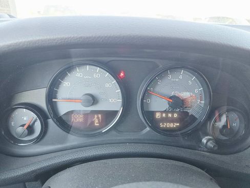 Used 2016 Jeep Wrangler Unlimited Sahara image 10