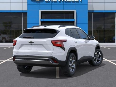 Used 2026 Chevrolet Trax LT w/ Driver Confidence Package FWD image 33