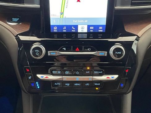 Used 2022 Ford Explorer King Ranch AWD/4WD image 18