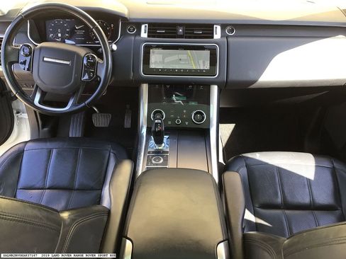 Used 2019 Land Rover Range Rover Sport HSE image 10