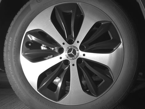 Used 2025 Mercedes-Benz GLB 250 image 15