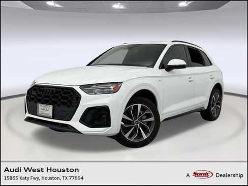 Used 2024 Audi Q5 2.0T Premium w/ Summer of Audi Package AWD/4WD image 1