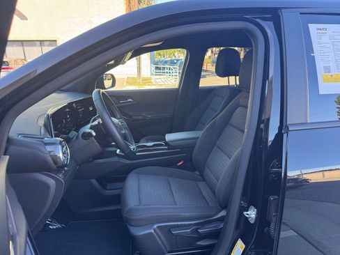 Used 2025 Chevrolet Equinox LT image 25