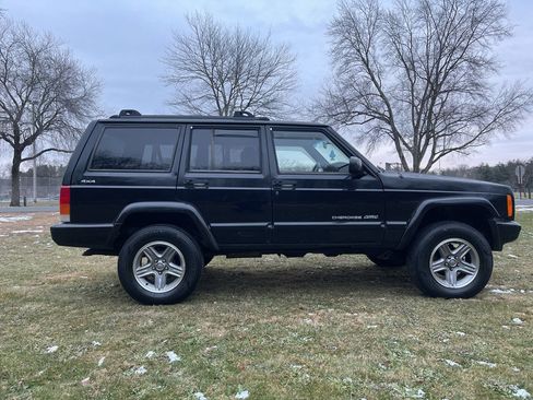Used 2000 Jeep Cherokee Classic image 25