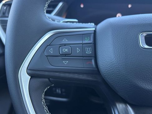 New 2026 Jeep Grand Cherokee Laredo image 15