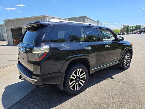 Used 2021 Toyota 4Runner Limited AWD/4WD image 8