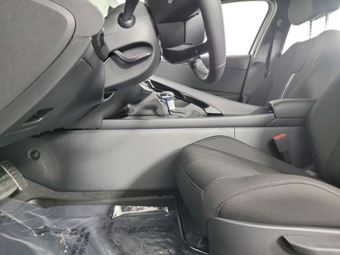 New 2025 Hyundai Elantra SEL image 28