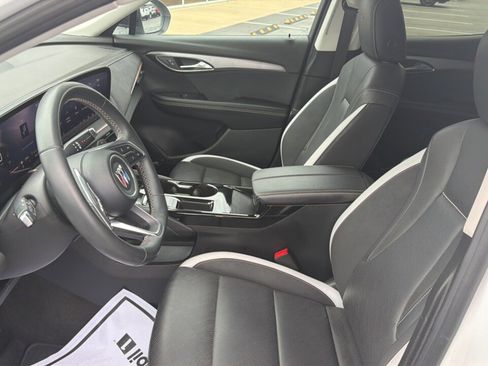 Used 2025 Buick Envision Sport Touring image 15