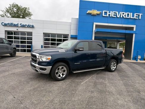 Used 2022 RAM 1500 Big Horn AWD/4WD image 3