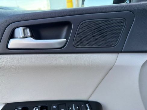 Used 2021 Kia Sportage EX w/ EX Technology Package FWD image 33