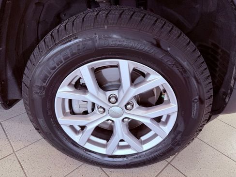 Used 2022 Jeep Grand Cherokee L Limited w/ Luxury Tech Group II image 20