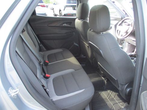 Used 2024 Chevrolet TrailBlazer LT w/ Convenience Package AWD/4WD image 14
