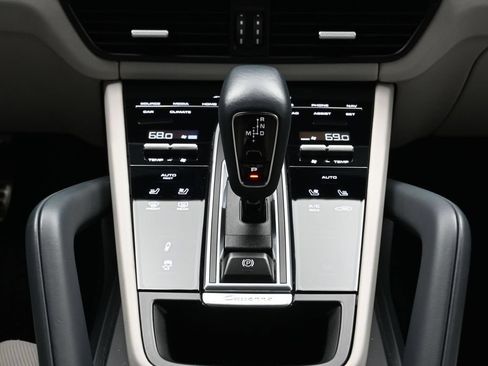 Certified 2023 Porsche Cayenne GTS AWD/4WD image 24