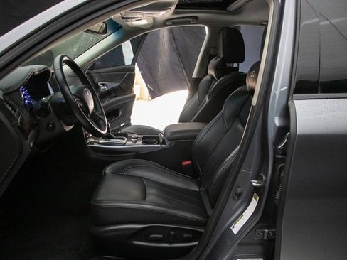 Used 2016 INFINITI Q70 3.7 w/ Deluxe Touring Package image 26