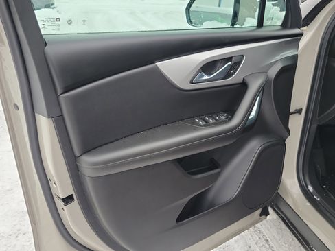 Used 2021 Chevrolet Blazer LT w/ LPO, Black Accent Package image 11