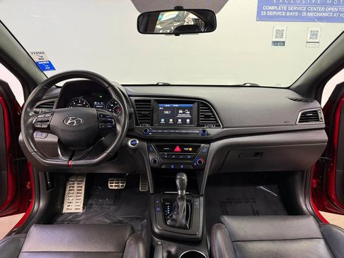 Used 2018 Hyundai Elantra Sport FWD image 11