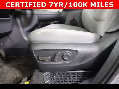 Used 2024 Toyota Sienna XLE w/ XLE Plus Package AWD/4WD image 20