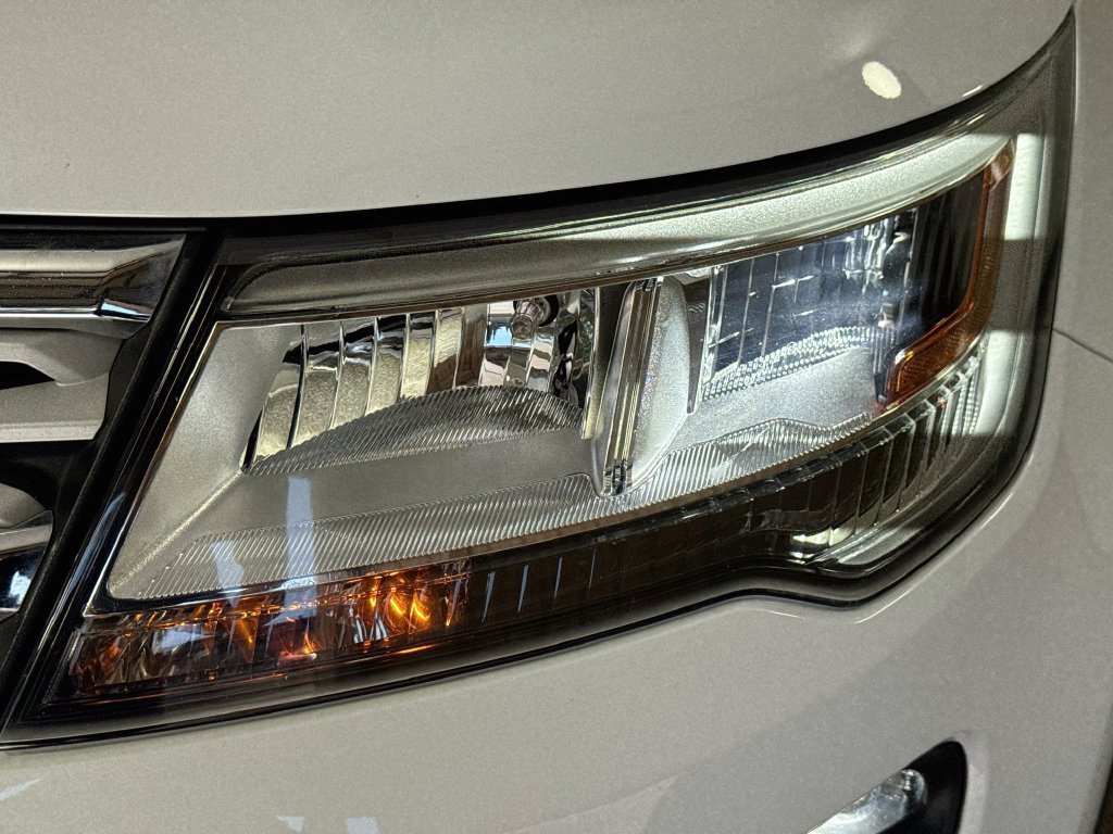Used 2019 Ford Explorer XLT w/ Equipment Group 201A FWD image 38