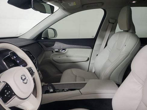 Certified 2023 Volvo XC90 T8 Plus w/ Protection Package Premier image 26
