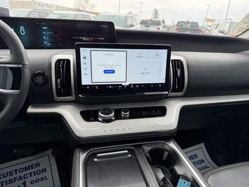 Certified 2025 Ford Expedition Max Active image 10