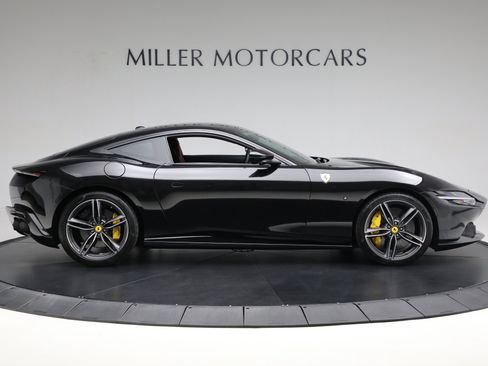 Certified 2022 Ferrari Roma RWD image 9