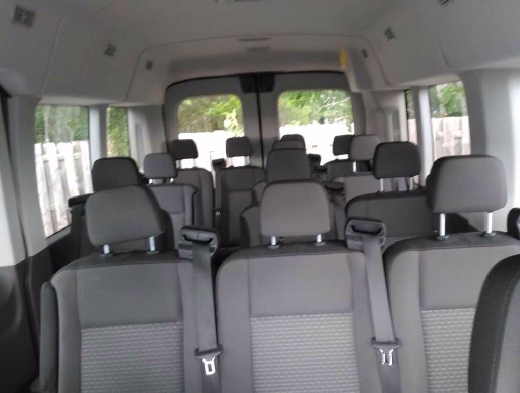 Used 2025 Ford Transit 350 XLT RWD image 4
