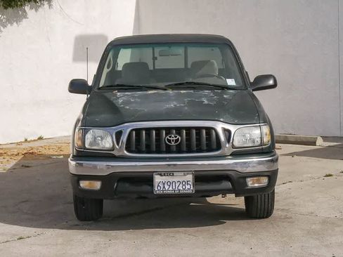 Used 2002 Toyota Tacoma 2WD Xtracab image 2