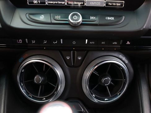 Used 2016 Chevrolet Camaro SS RWD image 33