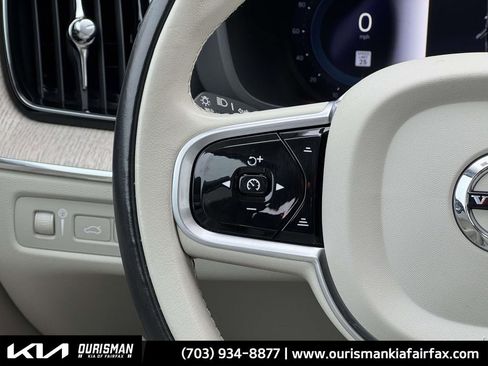 Used 2022 Volvo XC60 T8 Inscription w/ Advanced Package image 19
