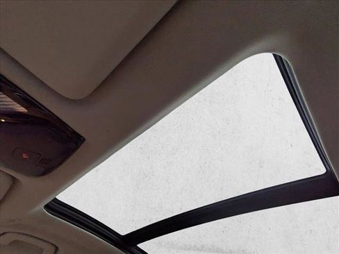 Used 2024 BMW X7 xDrive40i w/ Premium Package image 16