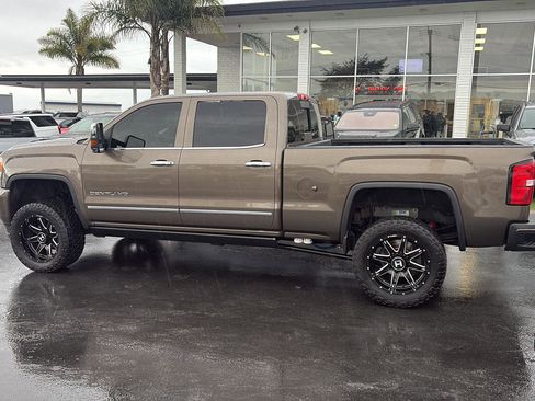 Used 2015 GMC Sierra 3500 Denali w/ Duramax Plus Package image 30