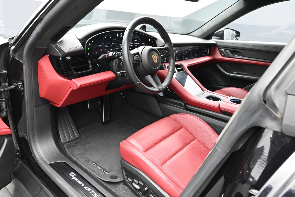 Certified 2024 Porsche Taycan GTS AWD/4WD image 4