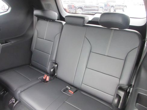 New 2026 GMC Acadia Elevation w/ Elevation Premium Package FWD image 14