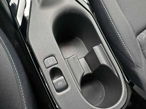 Used 2025 Toyota Corolla SE image 31