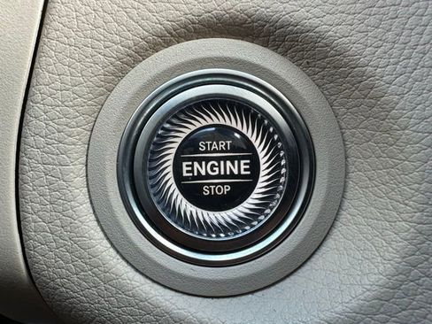 Certified 2022 Mercedes-Benz GLC 300 4MATIC image 24