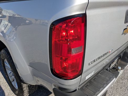 Used 2019 Chevrolet Colorado LT w/ LT Convenience Package image 13