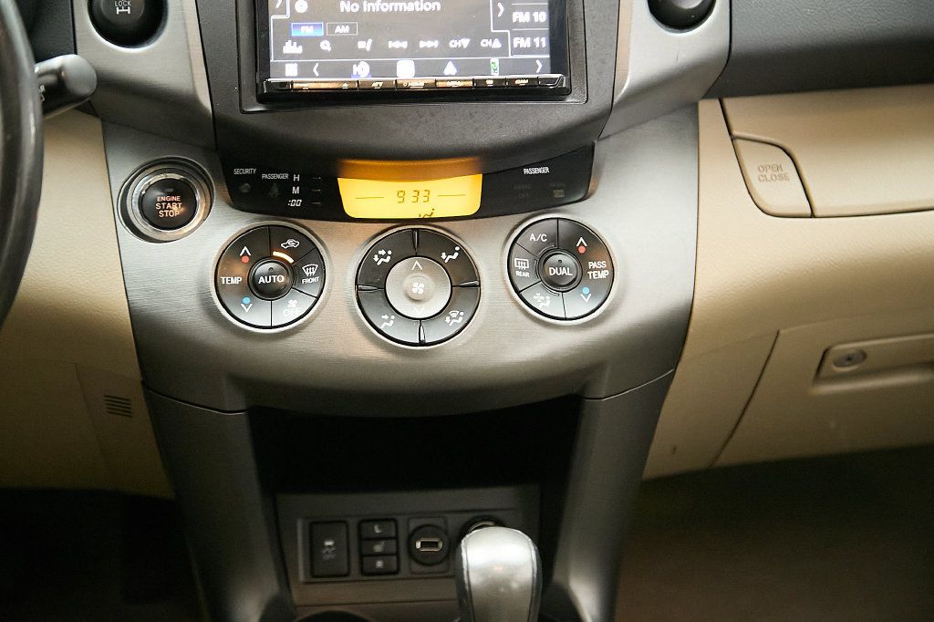 Used 2011 Toyota RAV4 Limited w/ Limited Extra Value Pkg AWD/4WD image 32