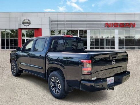 Certified 2024 Nissan Frontier SL w/ Technology Package RWD image 6